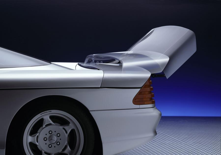  Mercedes-Benz C112 Concept 1991 года  (фото 4 из 22)